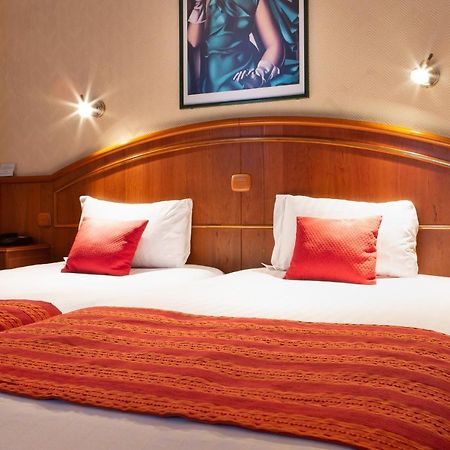 Hotel De La Paix ลีลล์ ภายนอก รูปภาพ