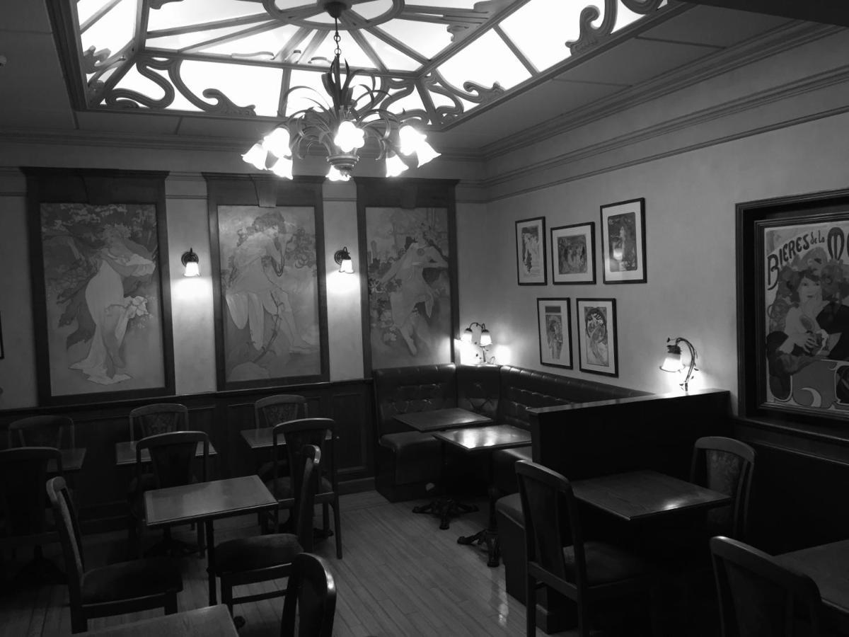 Hotel De La Paix ลีลล์ ภายนอก รูปภาพ