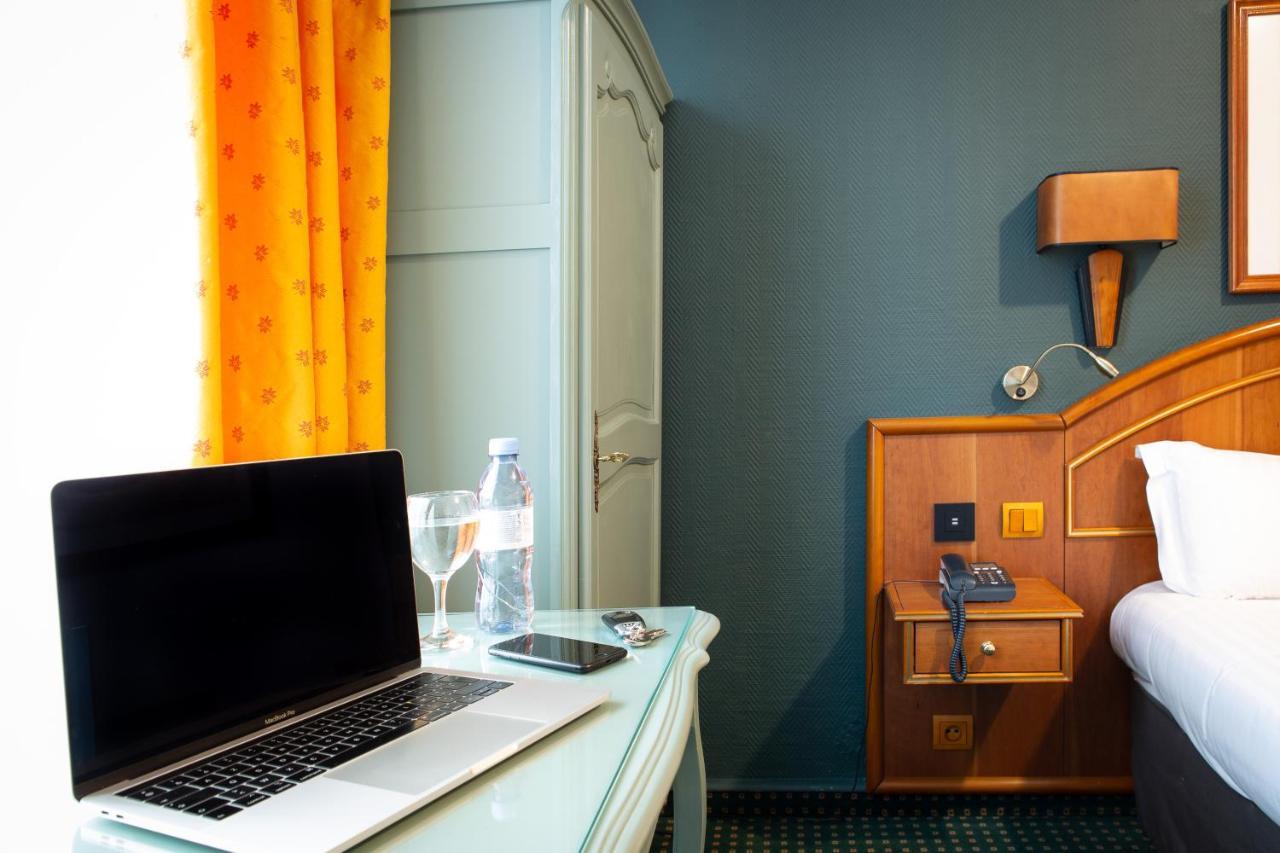Hotel De La Paix ลีลล์ ภายนอก รูปภาพ