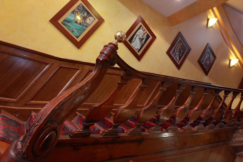 Hotel De La Paix ลีลล์ ภายนอก รูปภาพ